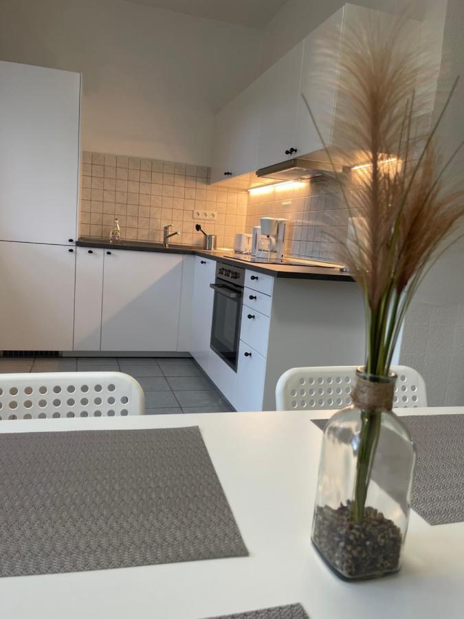Comfortable Shared Apartment With Private Room In เวสเซลลิง ภายนอก รูปภาพ
