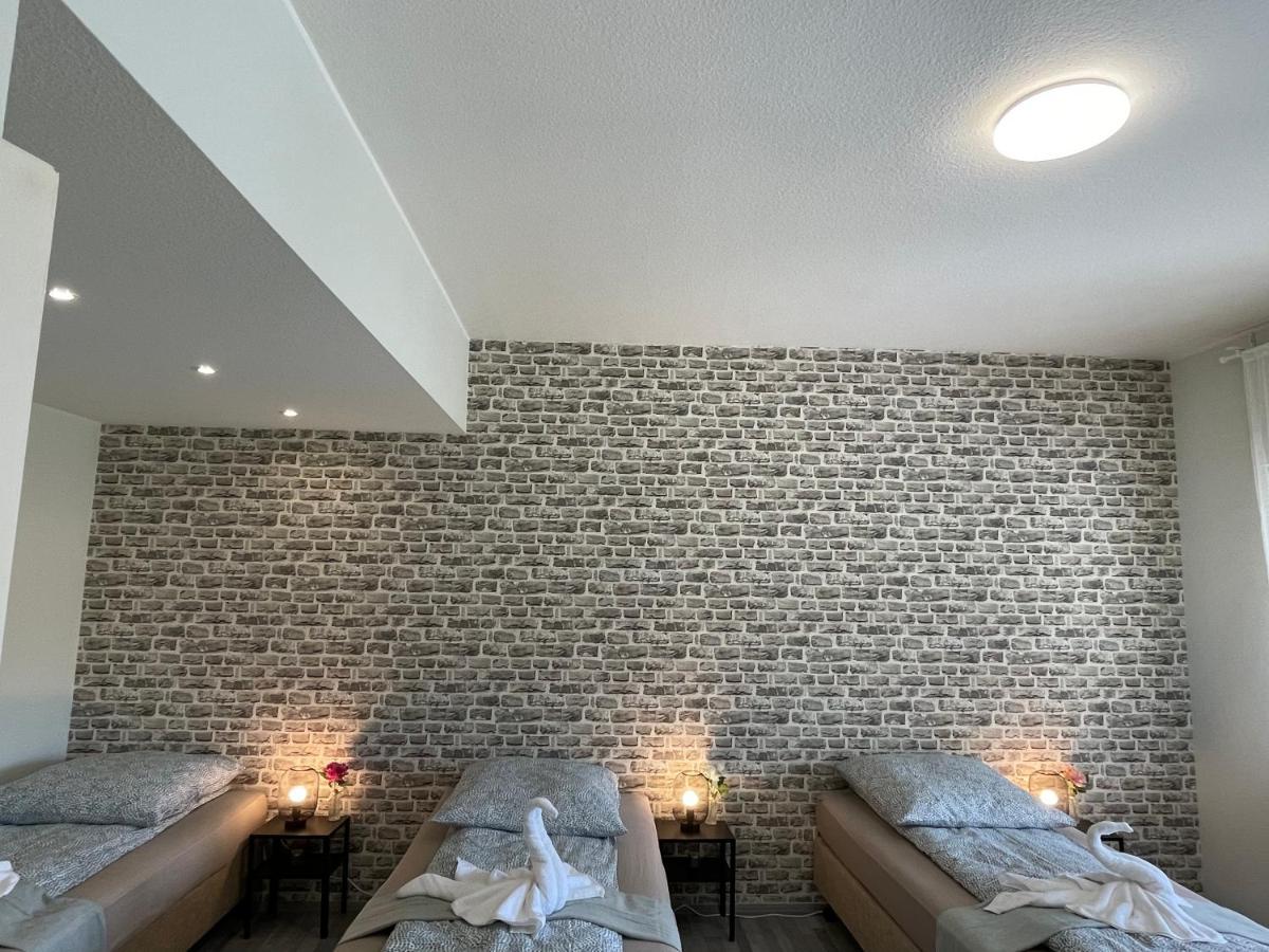 Comfortable Shared Apartment With Private Room In เวสเซลลิง ภายนอก รูปภาพ