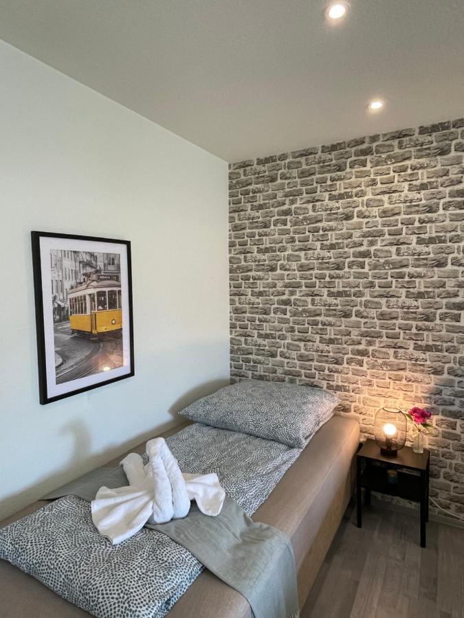 Comfortable Shared Apartment With Private Room In เวสเซลลิง ภายนอก รูปภาพ
